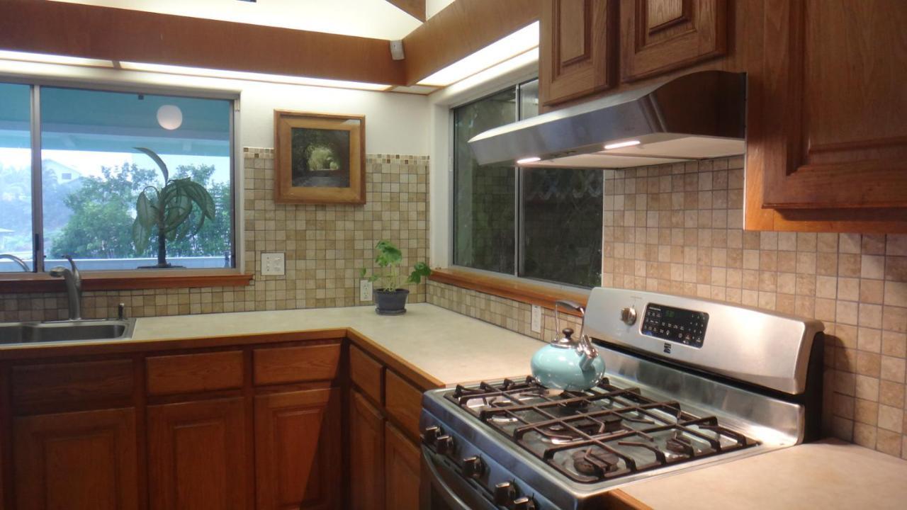 Guest House In Hilo Bagian luar foto